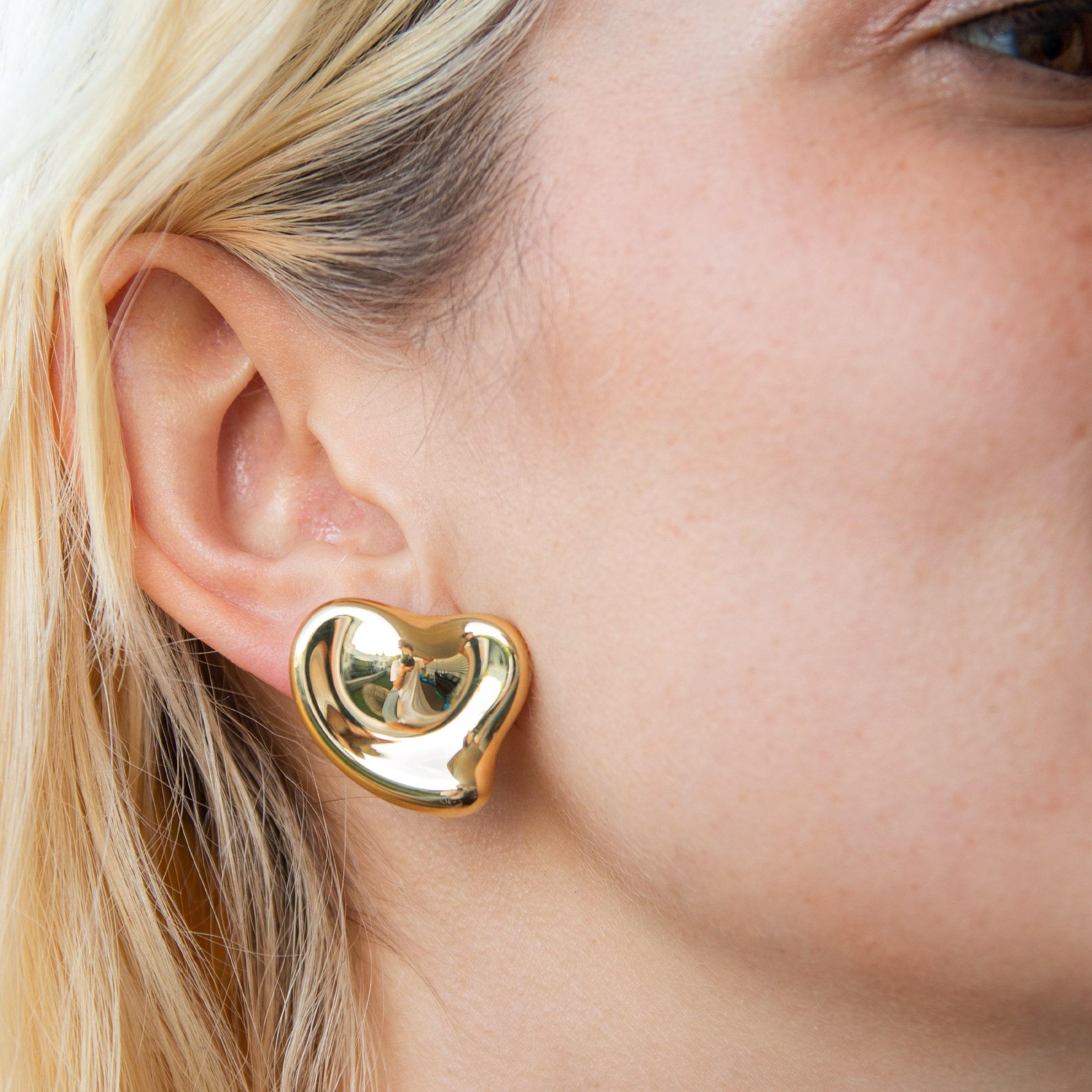 Tiffany & Co Elsa Peretti 18 Karat Yellow Gold Full Heart Pierced Earrings In Good Condition In QLD , AU