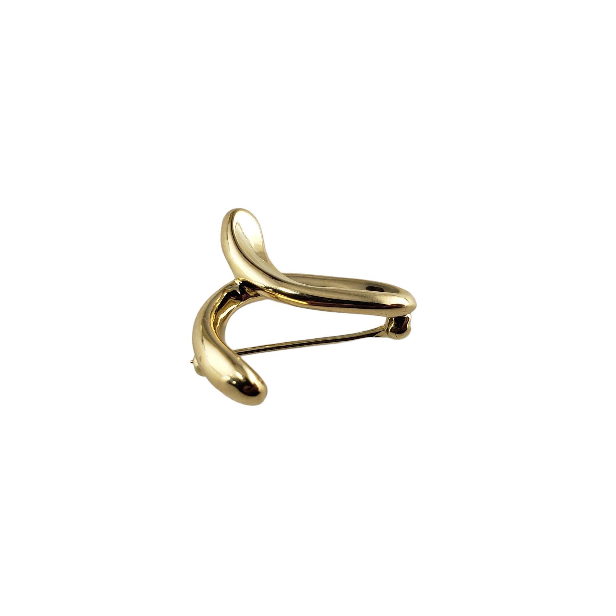 Tiffany & Co. Elsa Peretti Broche/épingle en or jaune 18 carats avec l'initiale 