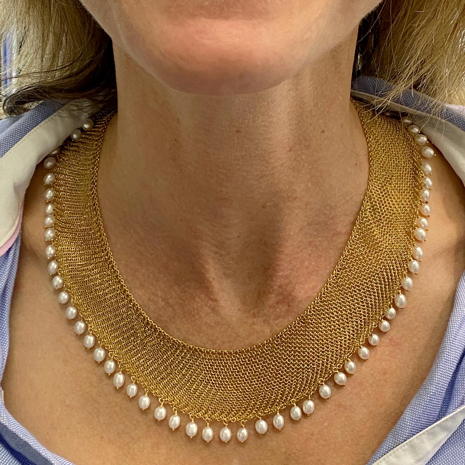Tiffany & Co. Elsa Peretti 18 Karat Yellow Gold Mesh Drop Earrings Bib Necklace In Excellent Condition In Boca Raton, FL