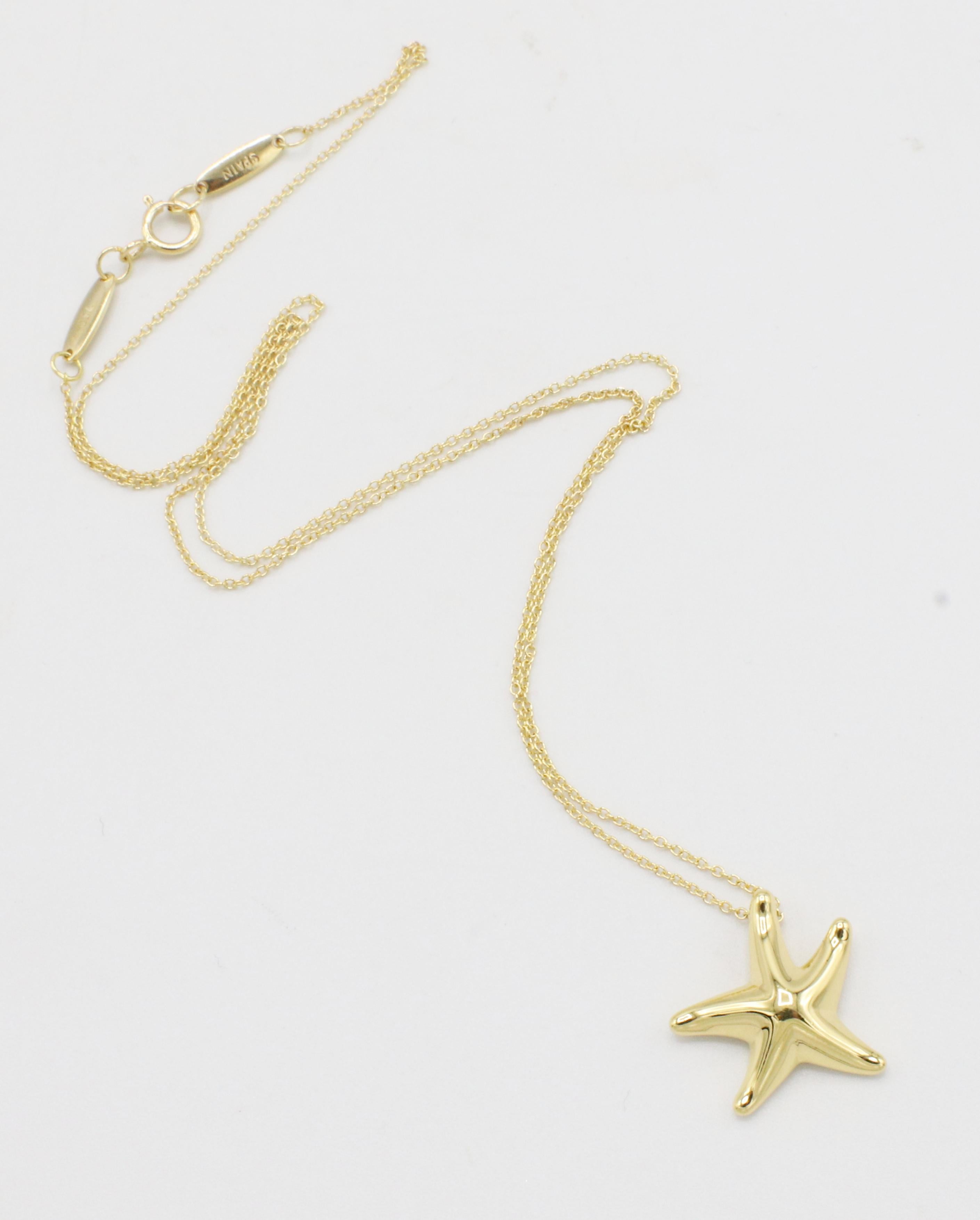 Modern Tiffany & Co. Elsa Peretti 18 Karat Yellow Gold Starfish Pendant Necklace