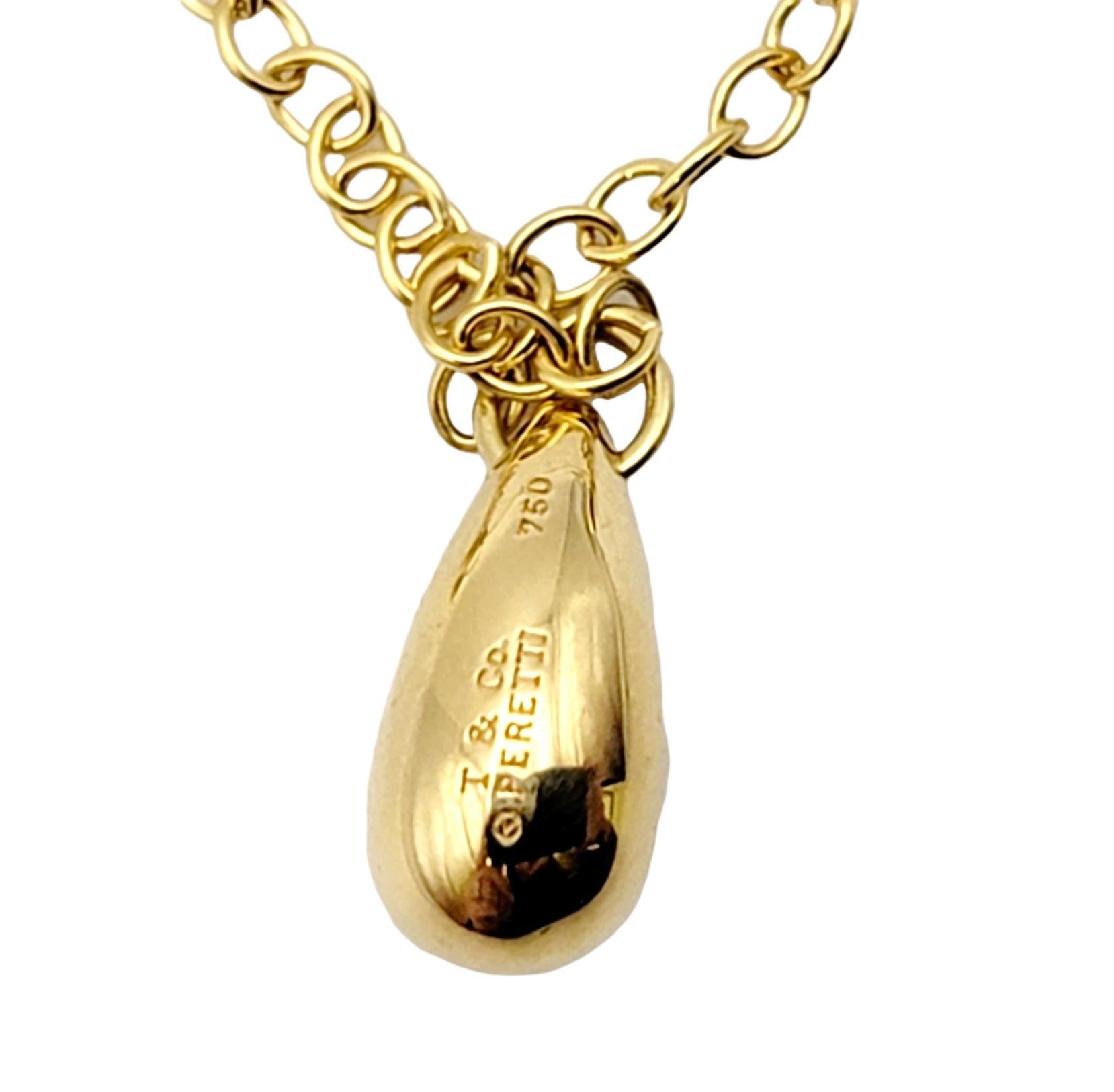 Tiffany & Co. Elsa Peretti 18 Karat Yellow Gold Teardrop Station Chain Bracelet In Good Condition In Scottsdale, AZ