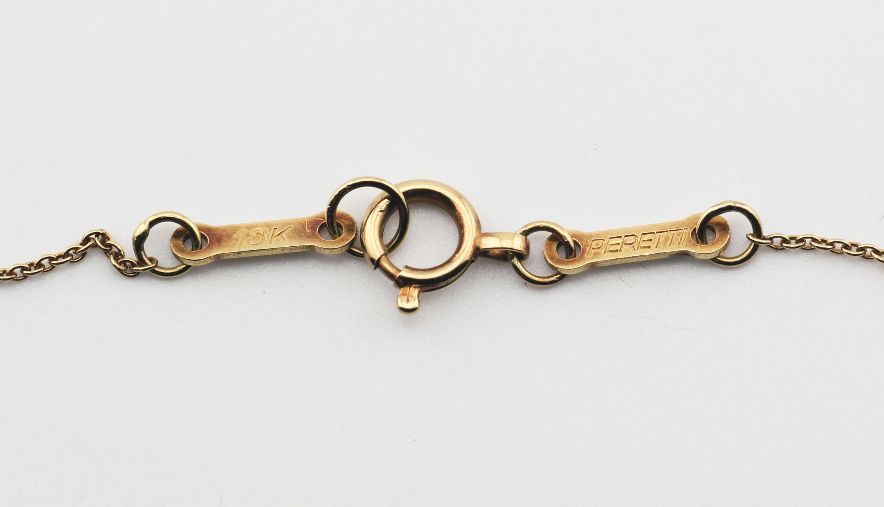 Tiffany & Co. Elsa Peretti 18K Gold 12mm Small Star of David Pendant Necklace In Good Condition For Sale In Simpsonville, SC