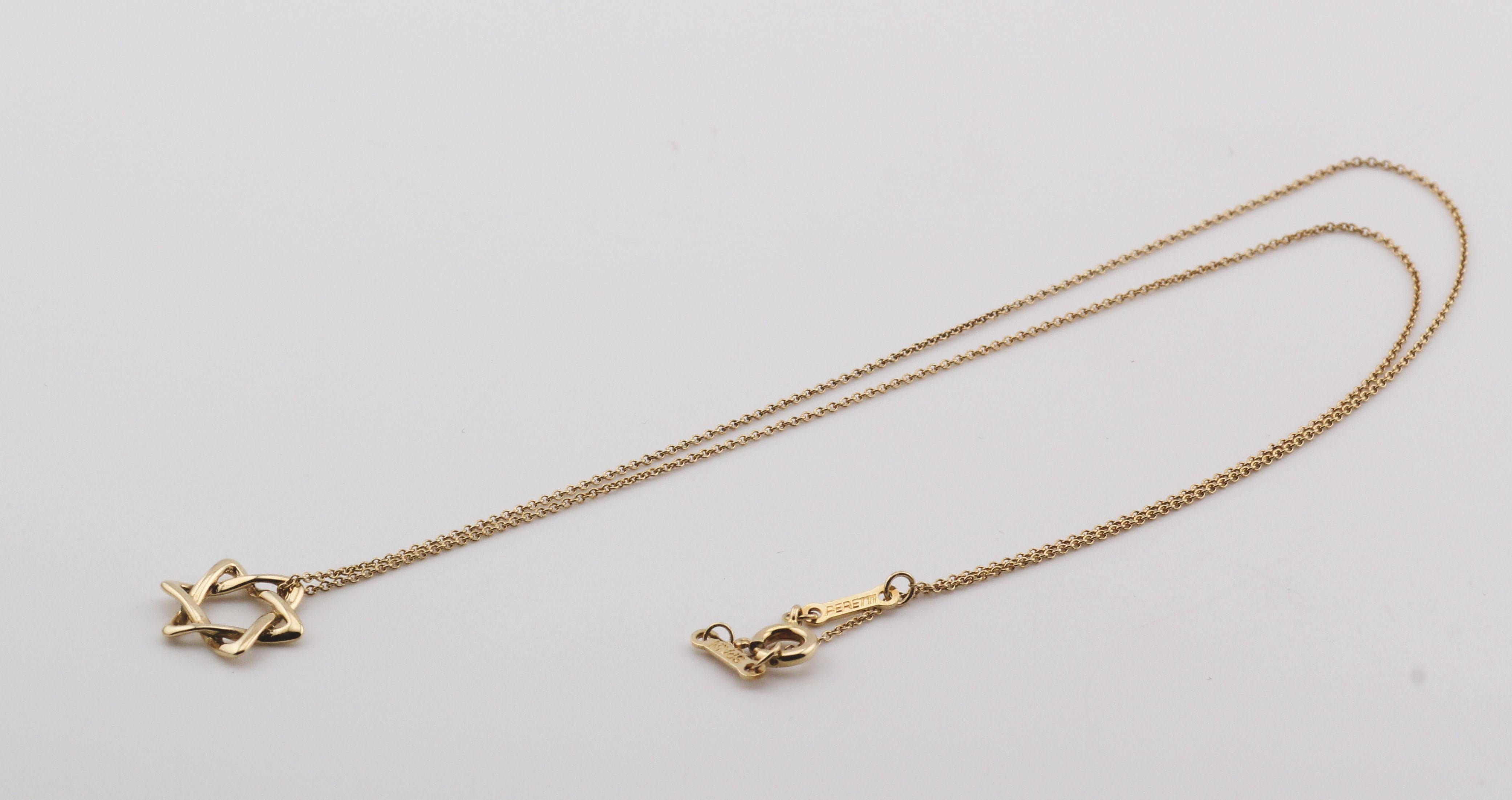 Women's or Men's Tiffany & Co. Elsa Peretti 18K Gold 12mm Small Star of David Pendant Necklace For Sale