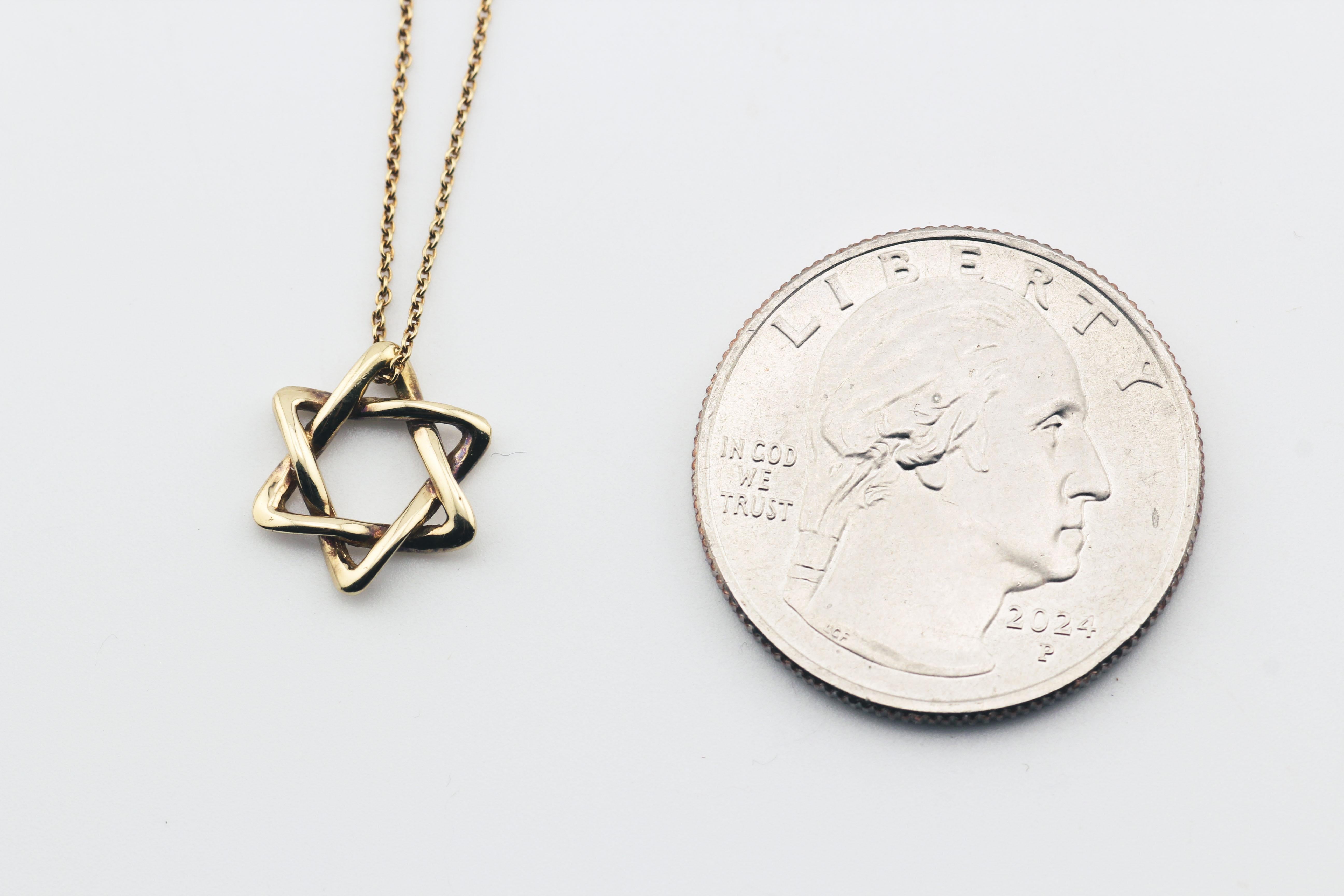 Tiffany & Co. Elsa Peretti 18K Gold 12mm Small Star of David Pendant Necklace For Sale 2