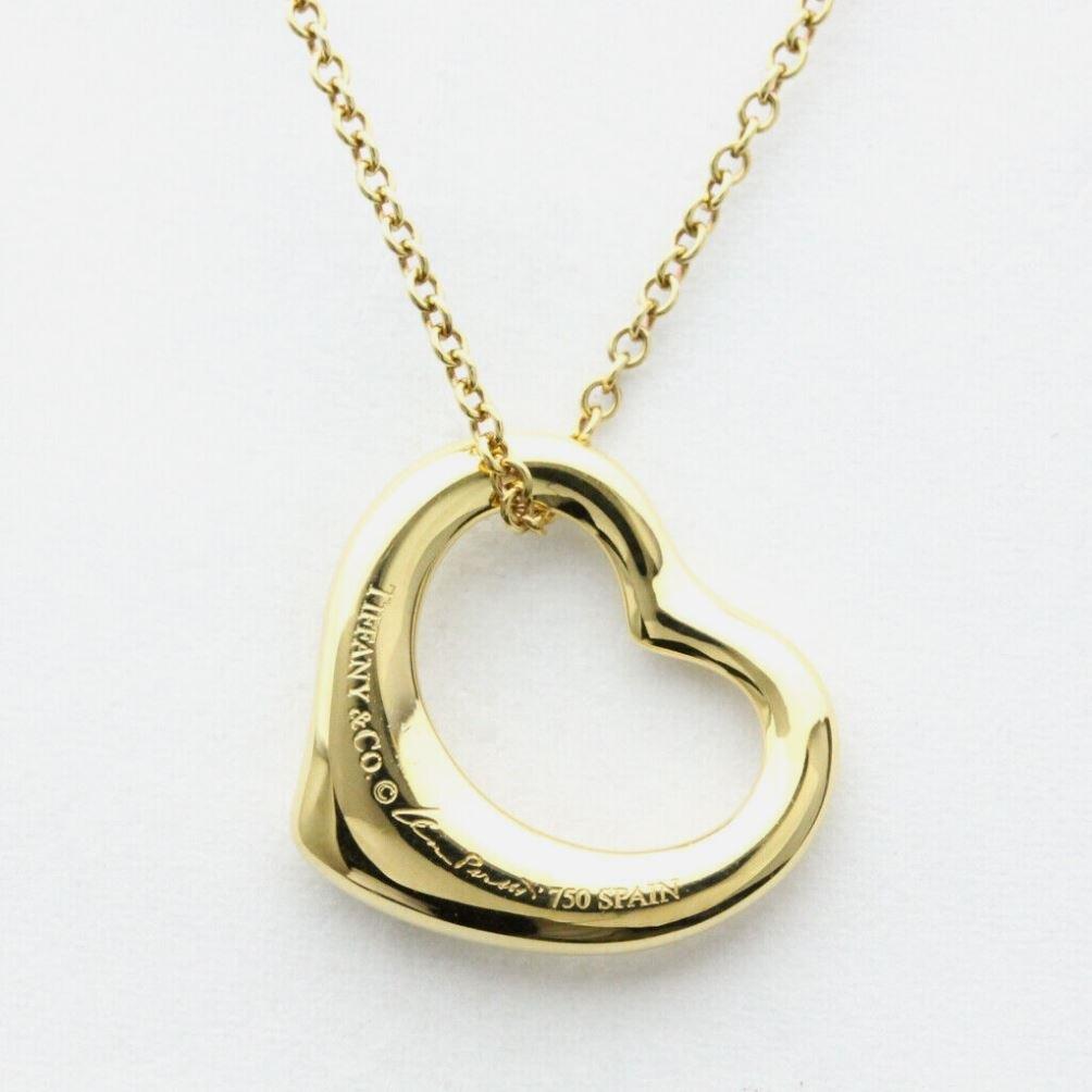 TIFFANY & Co. Elsa Peretti 18K Gold 16mm Open Heart Pendant Necklace In Excellent Condition For Sale In Los Angeles, CA