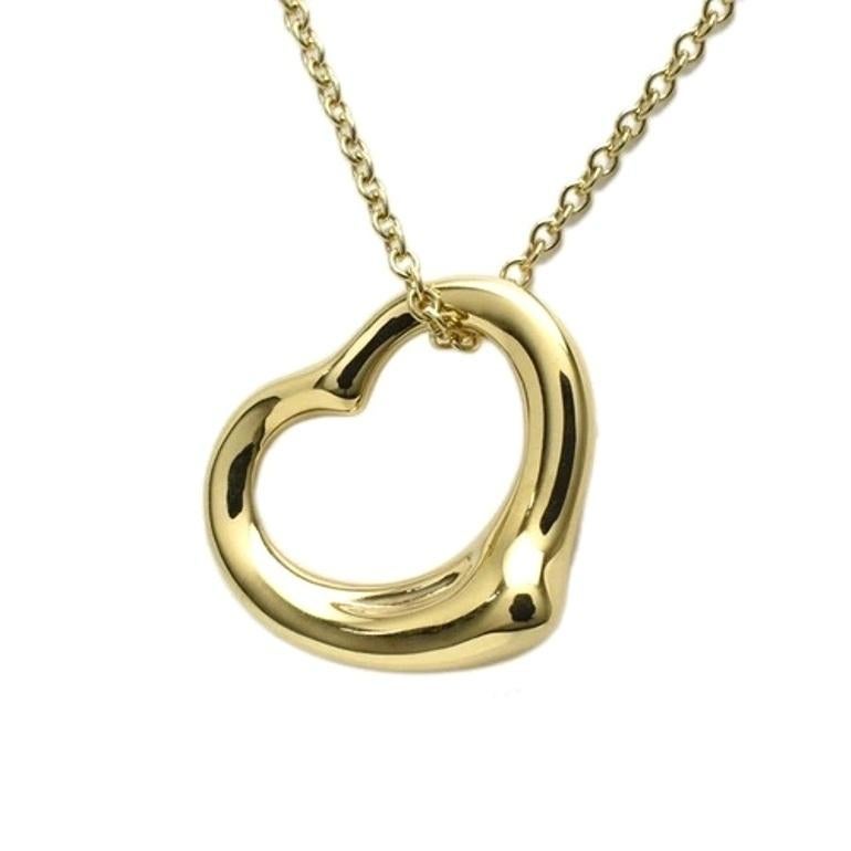 TIFFANY & Co. Elsa Peretti - Collana con ciondolo a cuore aperto in oro 18 carati 16 mm &New In condizioni Nuovo in vendita a Los Angeles, CA