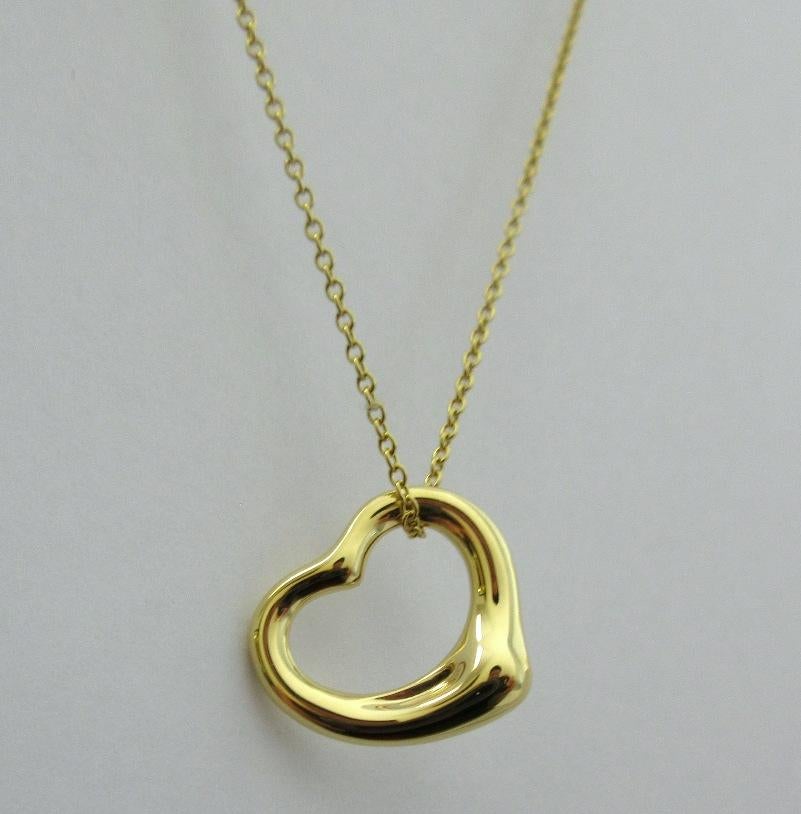 TIFFANY & Co. Elsa Peretti Halskette mit offenem Herzanhänger, 18 Karat Gold 16 mm, neu Damen