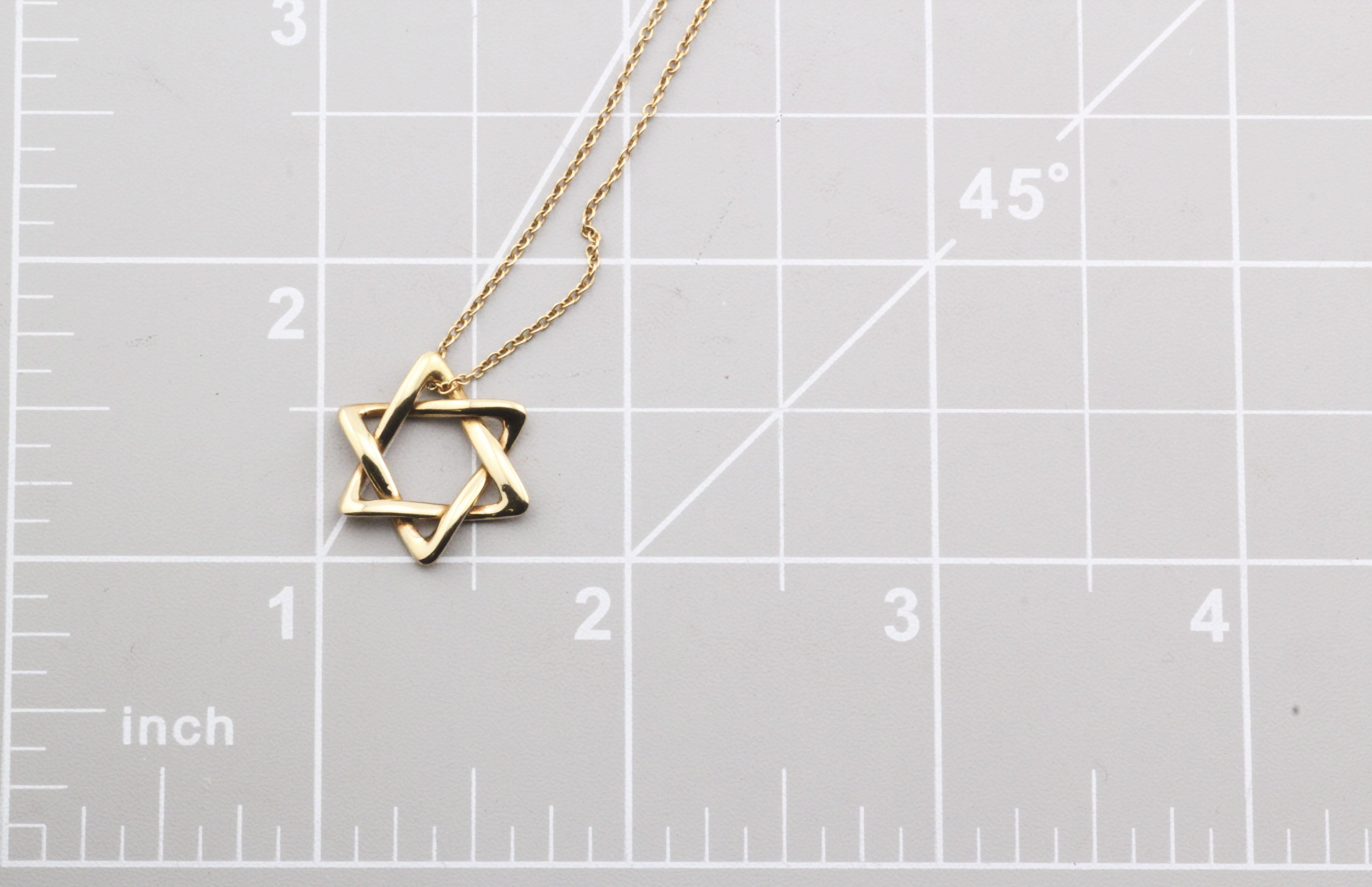Tiffany & Co. Collier avec pendentif étoile de David en or 18 carats de 18 mm de diamètre 4