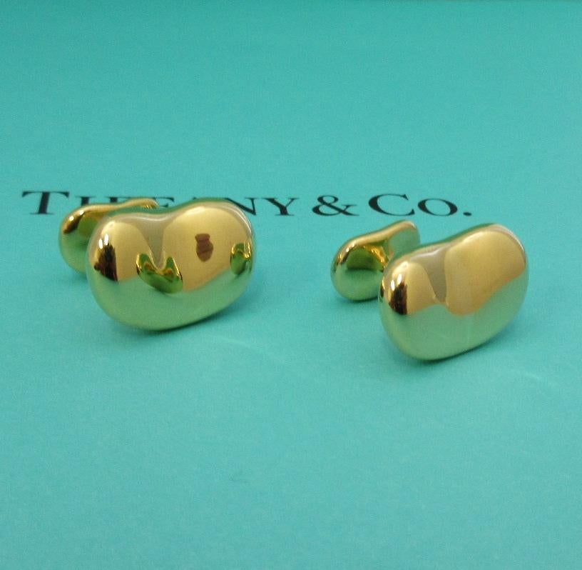TIFFANY & Co. Elsa Peretti 18K Gold 21mm Wide Bean Cuff Links Cufflinks In Excellent Condition For Sale In Los Angeles, CA