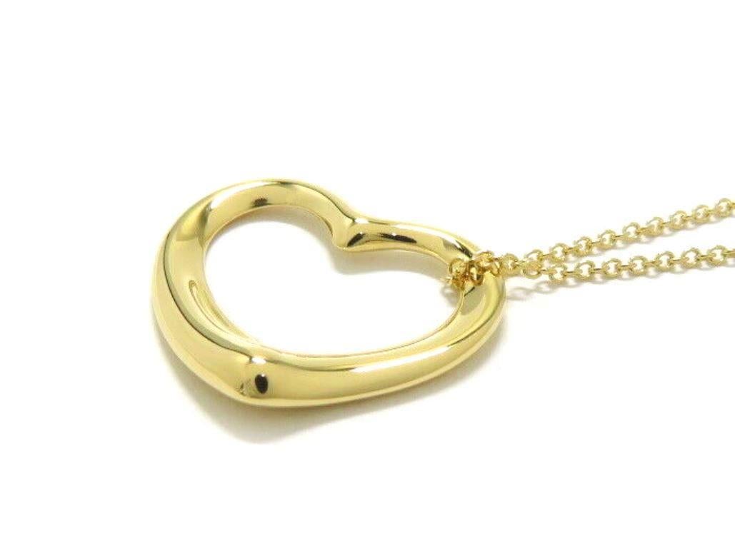 TIFFANY & Co. Elsa Peretti 18K Gold 22mm Open Heart Pendant Necklace In Excellent Condition For Sale In Los Angeles, CA