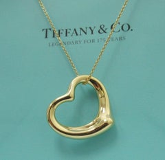 TIFFANY & Co. Collar Elsa Peretti de oro de 18 quilates con colgante de corazón abierto de 27 mm y 16 pulgadas
