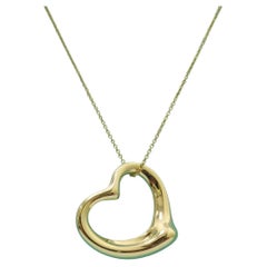TIFFANY & Co. Collar Elsa Peretti de oro de 18 quilates con colgante de corazón abierto de 27 mm 18 pulgadas