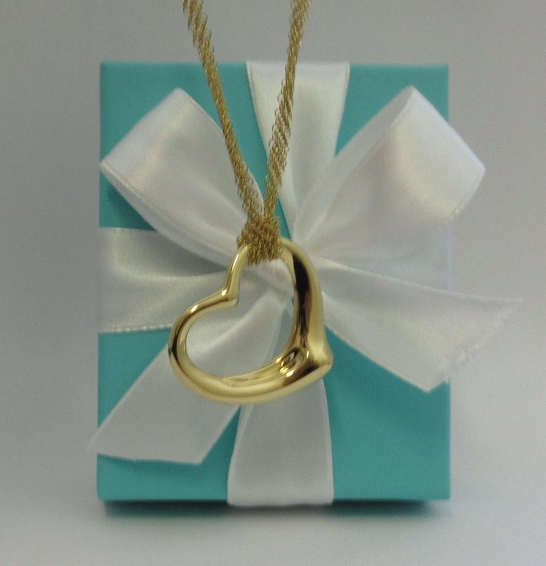 Women's TIFFANY & Co. Elsa Peretti 18K Gold 36mm Open Heart Pendant Mesh Chain Necklace For Sale