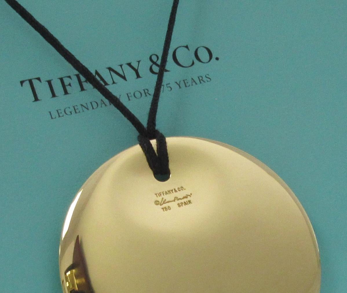 TIFFANY & Co. Collana con ciondolo rotondo da 50 mm in oro 18 carati Elsa Peretti XL in vendita 1