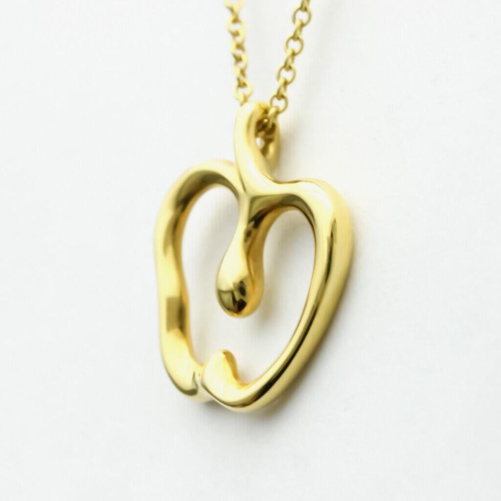 TIFFANY & Co. Elsa Peretti 18K Gold Apple Pendant Necklace For Sale 1