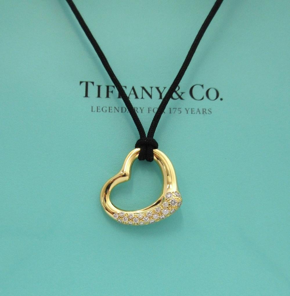 Round Cut TIFFANY & Co. Elsa Peretti 18K Gold Diamond 22mm Open Heart Pendant Necklace For Sale
