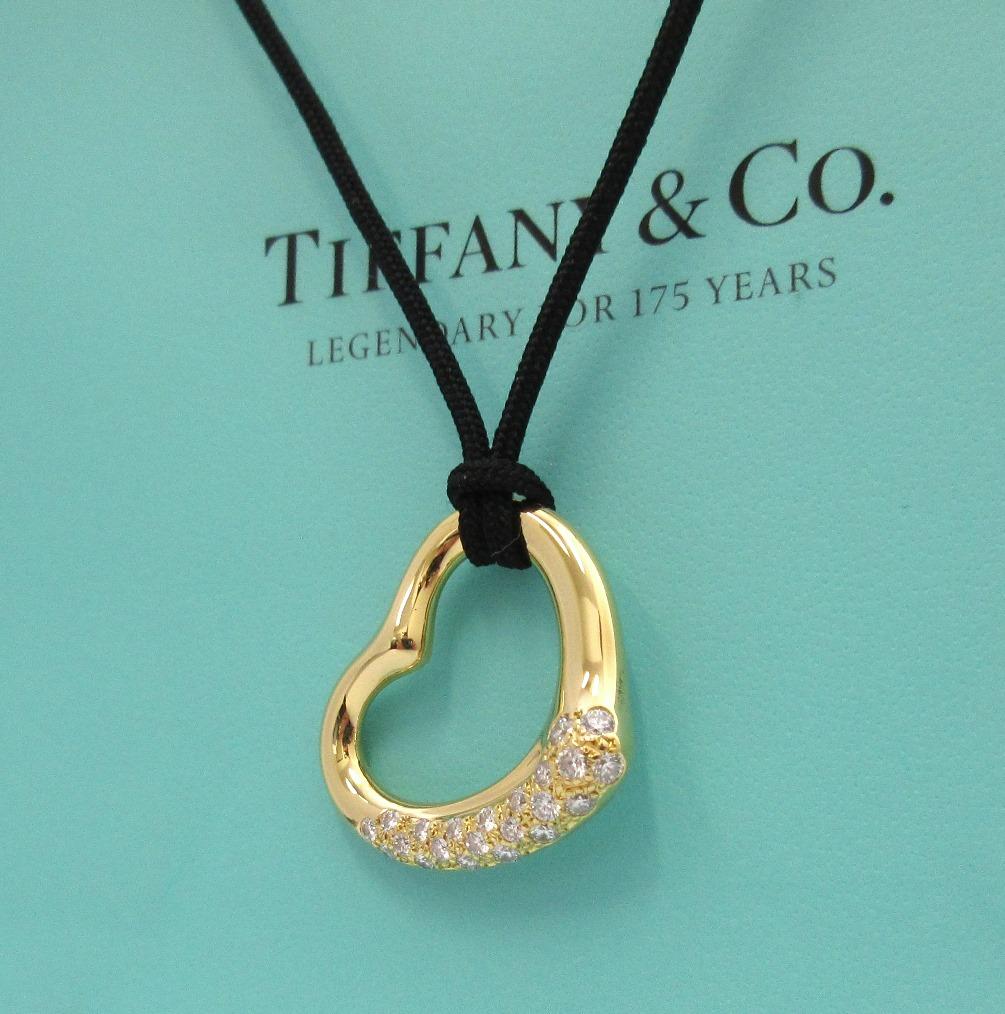 Women's TIFFANY & Co. Elsa Peretti 18K Gold Diamond 22mm Open Heart Pendant Necklace For Sale