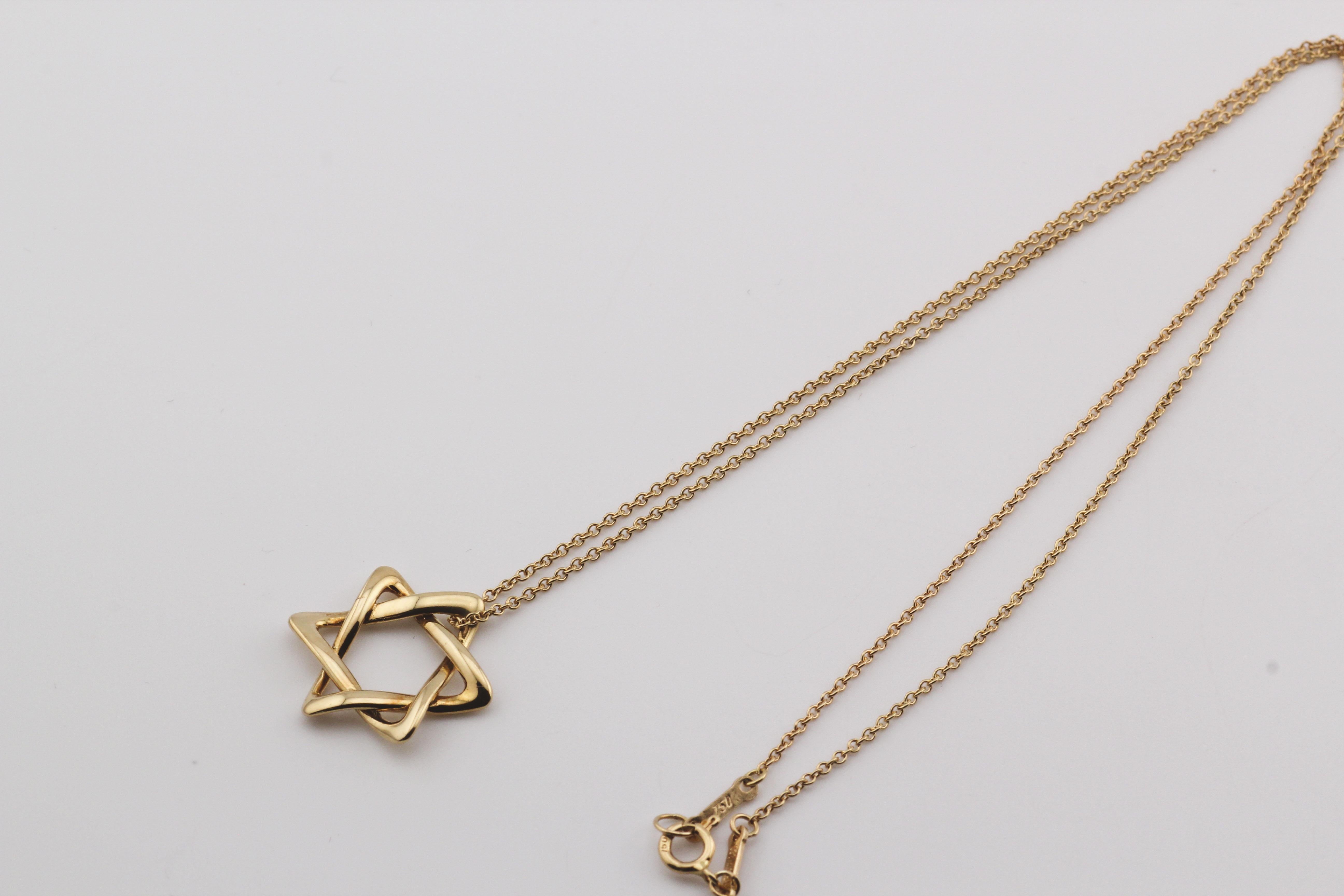 Tiffany & Co. Elsa Peretti 18K Gold  Large (18mm) Star of David Pendant Necklace For Sale 6