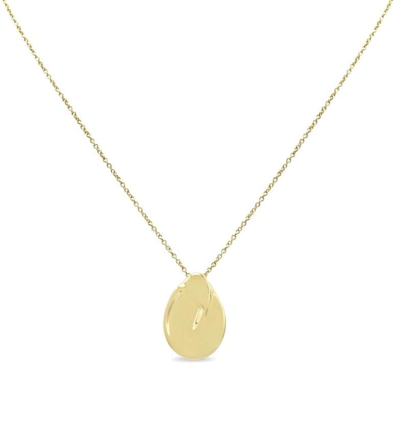 TIFFANY & Co. Elsa Peretti 18K Gold Madonna Pendant Necklace

Metal: 18K Gold
Weight: 2.60 grams
Chain: 16