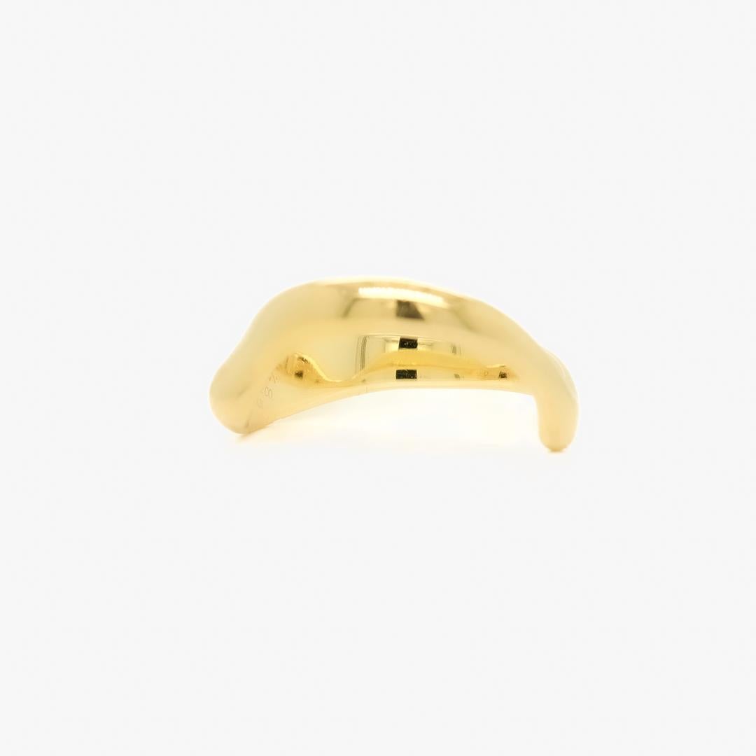 Tiffany & Co. Elsa Peretti 18K Gold Open Heart Curved Band Ring For Sale 4