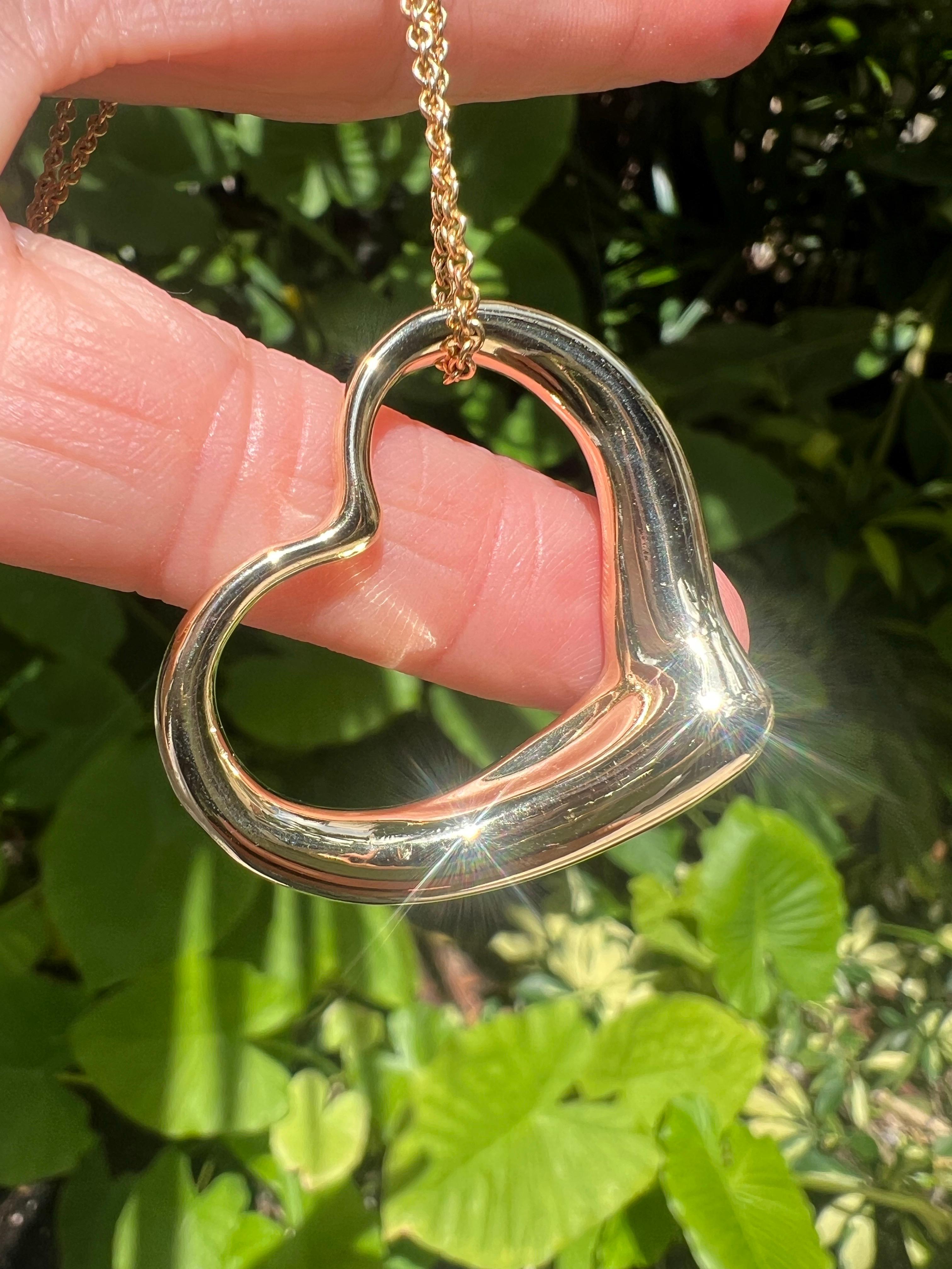 Tiffany & Co. Elsa Peretti Pendentif coeur ouvert en or 18k en vente 4