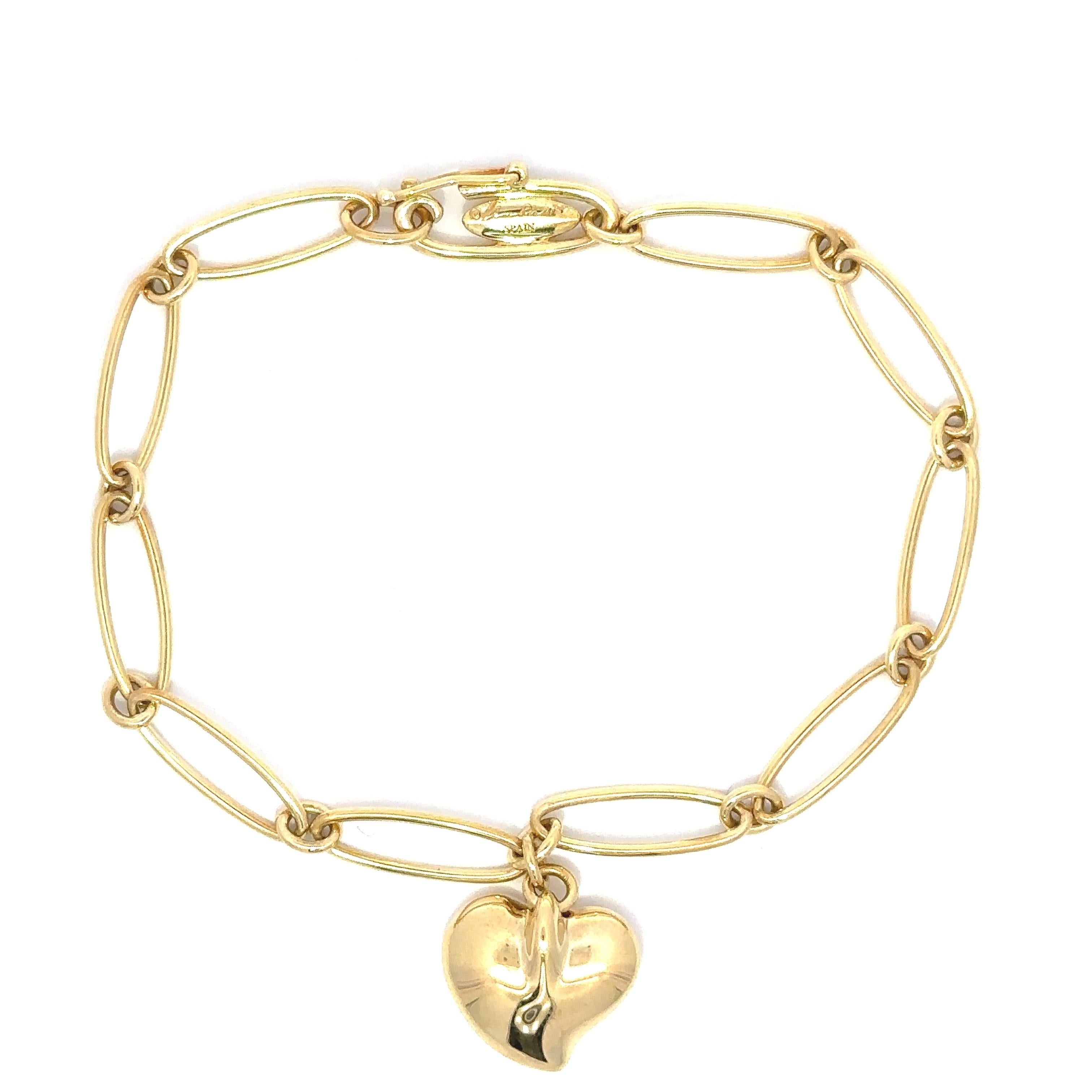 Donna Tiffany & Co. Elsa Peretti, bracciale a maglie ovali aperte in oro 18 carati, con cuore pendente in vendita