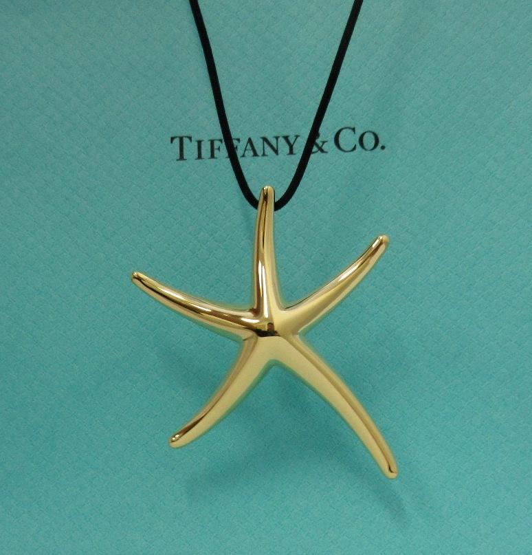 TIFFANY & Co. Elsa Peretti 18K Gold Starfish Pendant Necklace LARGE
 
  
 Metal: 18K yellow gold
 Gold weight: 10.70 grams
 Pendant: 2