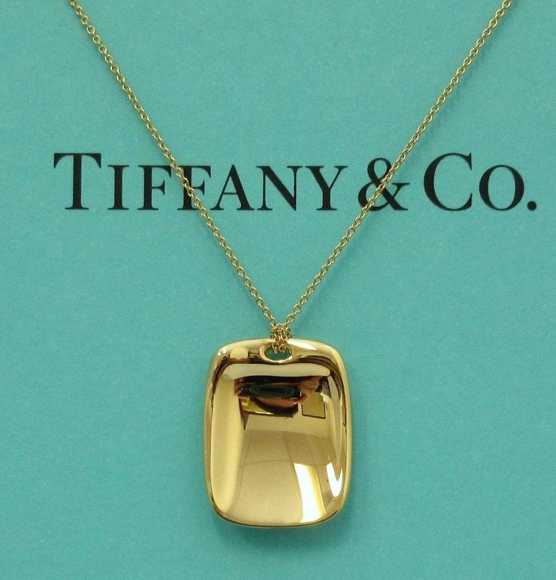 TIFFANY & Co. Elsa Peretti 18K Gold Tag Pendant Necklace In Excellent Condition In Los Angeles, CA