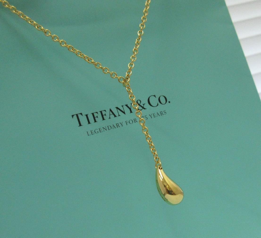 Women's TIFFANY & Co. Elsa Peretti 18K Gold Teardrop Lariat Pendant Necklace For Sale