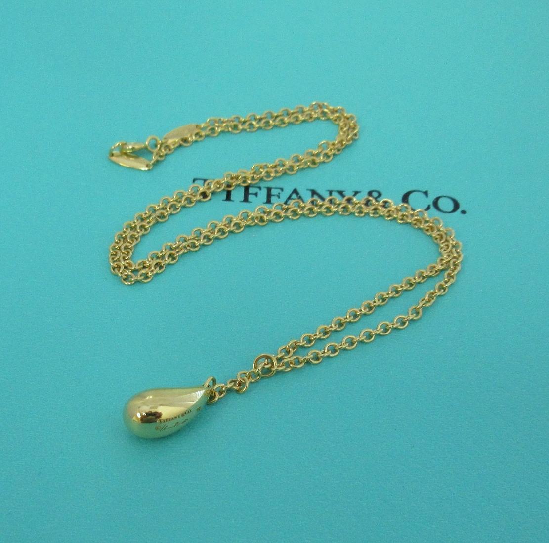 TIFFANY & Co. Elsa Peretti 18K Gold Teardrop Lariat Pendant Necklace For Sale 4
