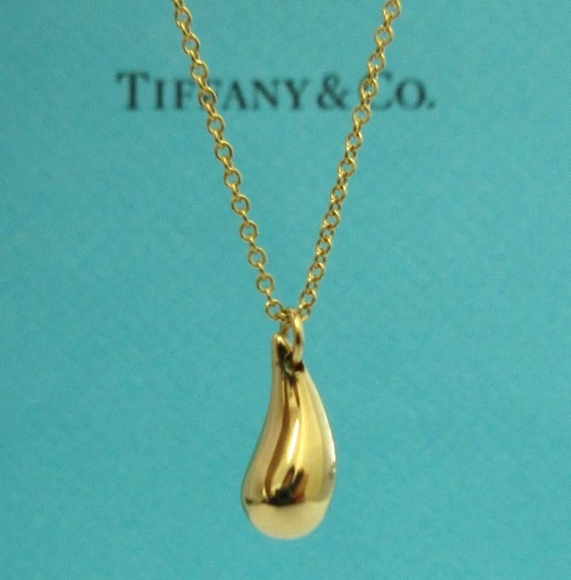 TIFFANY & Co. Elsa Peretti 18K Gold Teardrop Pendant Necklace

Metal: 18K Yellow Gold
Chain: 16