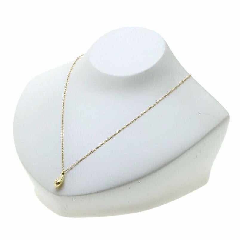 Women's TIFFANY & Co. Elsa Peretti 18K Gold Teardrop Pendant Necklace For Sale