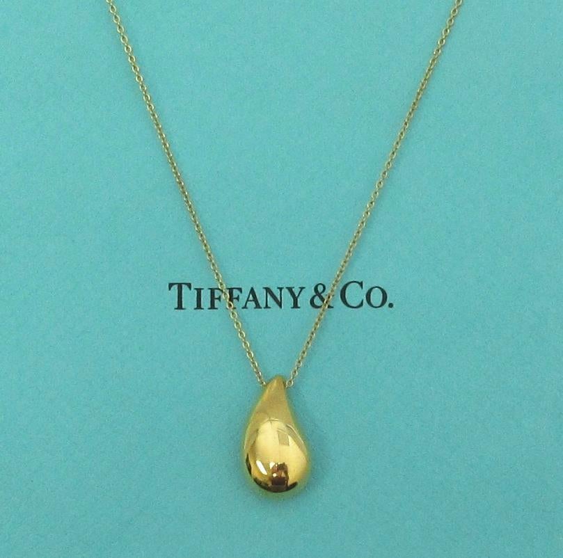 tiffany-and-co-elsa-peretti-18k-gold-teardrop-pendant-necklace-large