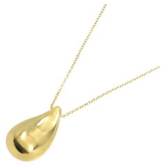 TIFFANY & Co. Elsa Peretti 18K Gold Teardrop Pendant Necklace Large TIFFANY & Co. Elsa Peretti 18K Gold Teardrop Pendant Necklace Large