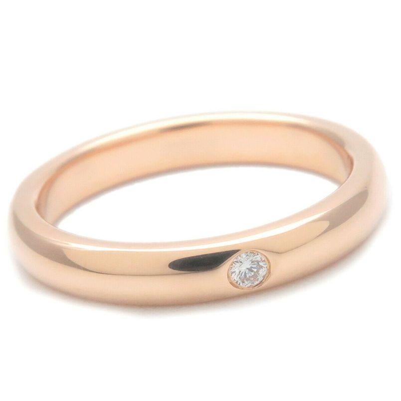 TIFFANY & Co. Elsa Peretti 18K Rose Gold .02 Diamant Band Ring 4.5

Metall: 18K Roségold 
Größe: 4.5
Gewicht: 3.30 Gramm
Breite des Bandes: 2,6 mm
Diamant: Ein runder Brillant, Gesamtgewicht 0,02 Karat 
Punze: TIFFANY&Co. ©PERETTI AU750 
Zustand: