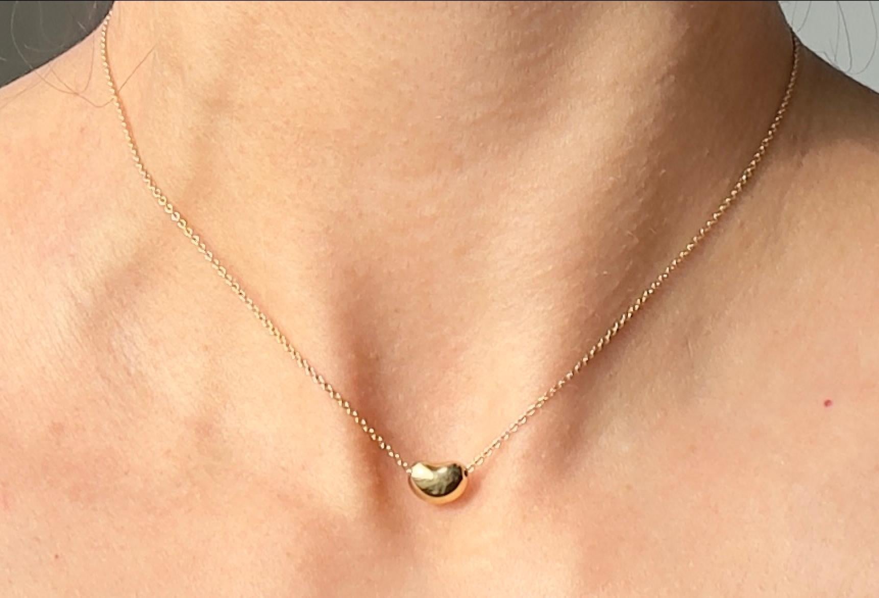 Women's Tiffany & Co Elsa Peretti 18k Yellow Gold 9mm Bean Necklace For Sale