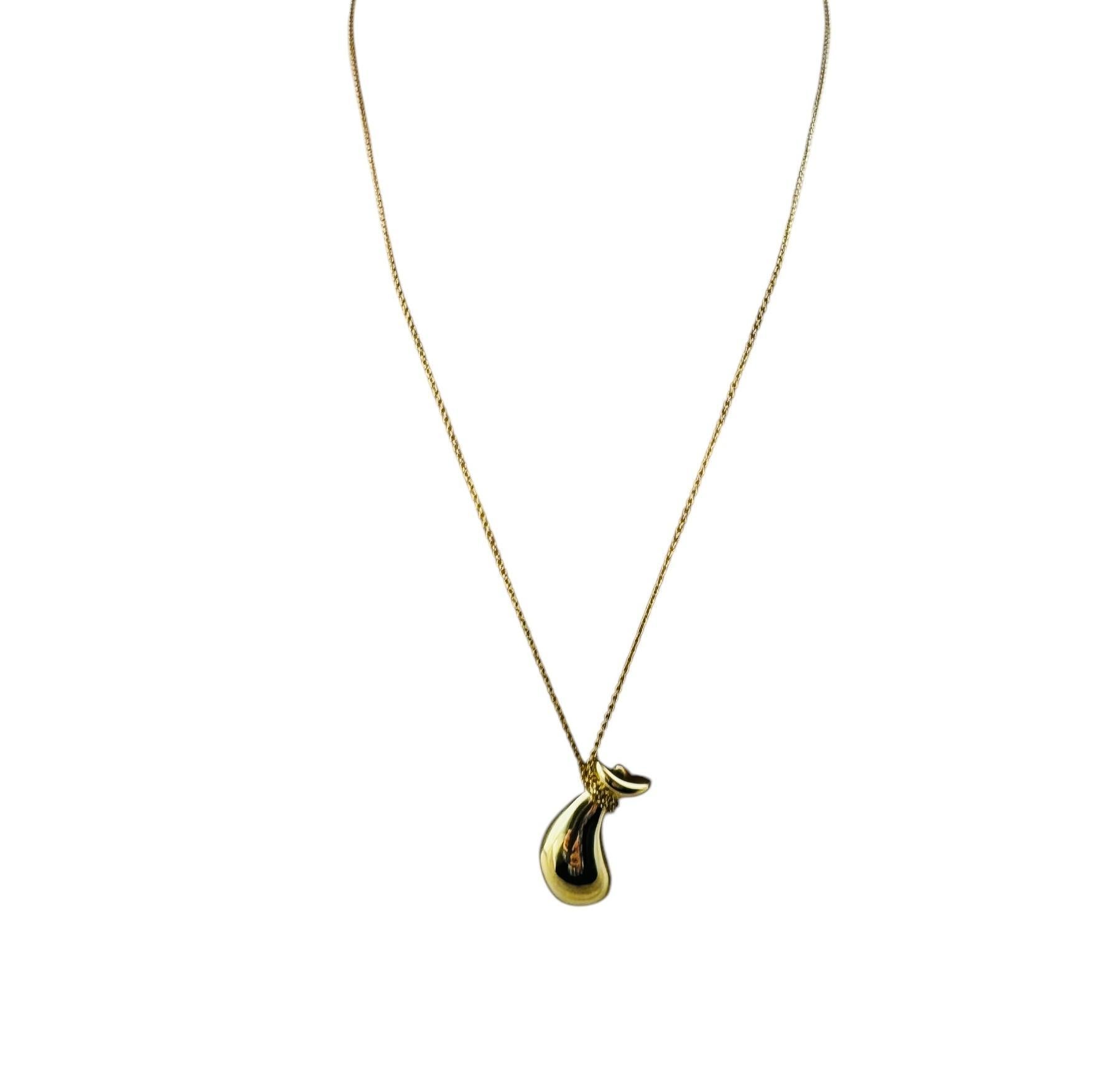 Tiffany & Co. Elsa Peretti 18K Yellow Gold Bottle Jug Pendant Necklace

This classic Tiffany & Co. necklace was designed by Elsa Peretti and set in 18K yellow gold

Stamped Tiffany & Co. Elsa Peretti Spain 750

9.6 g / 6.2 dwt

Chain is 24