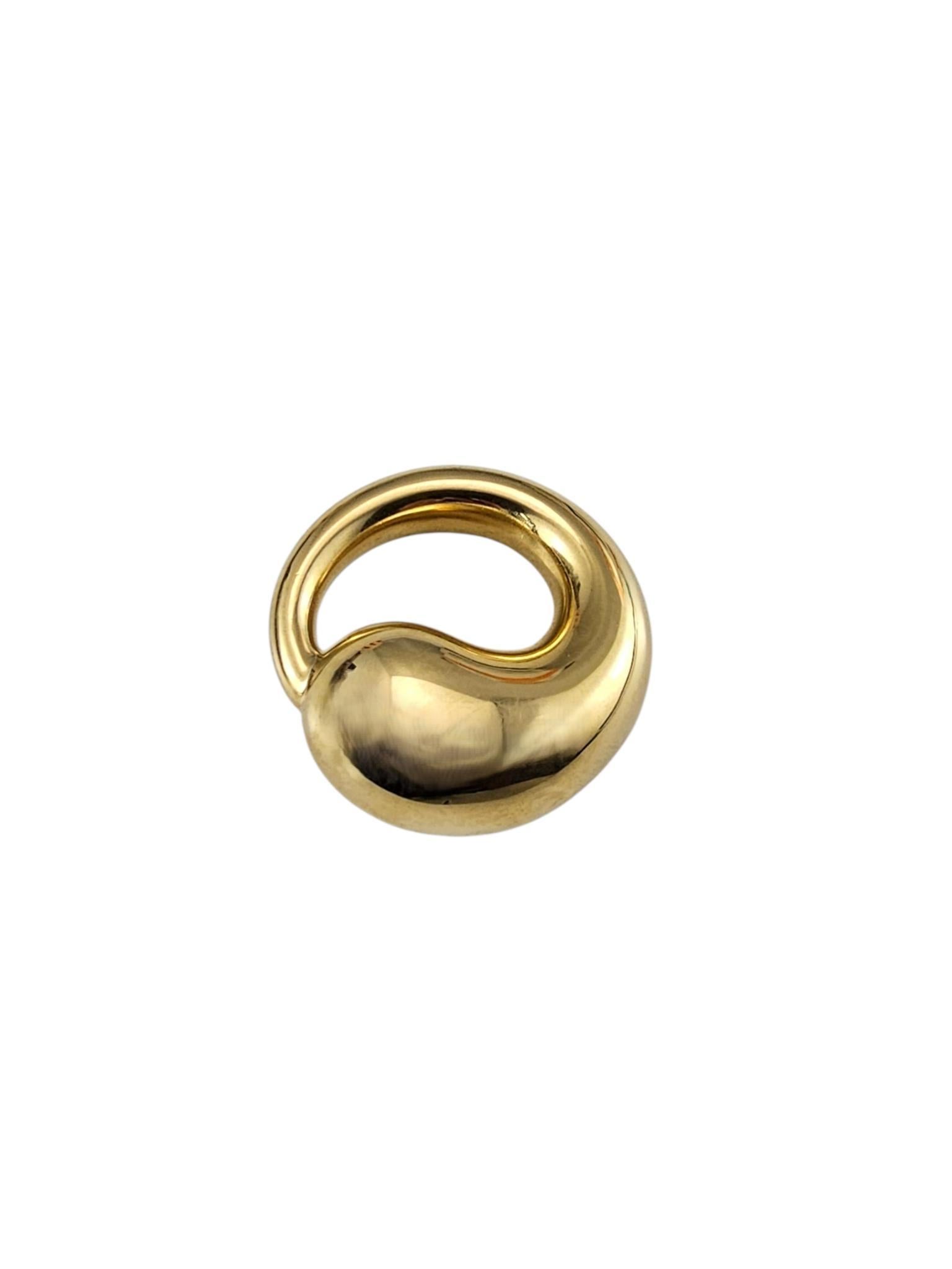Tiffany & Co. Ciondolo a forma di cerchio eterno in oro giallo 18 carati di Elsa Peretti #24553