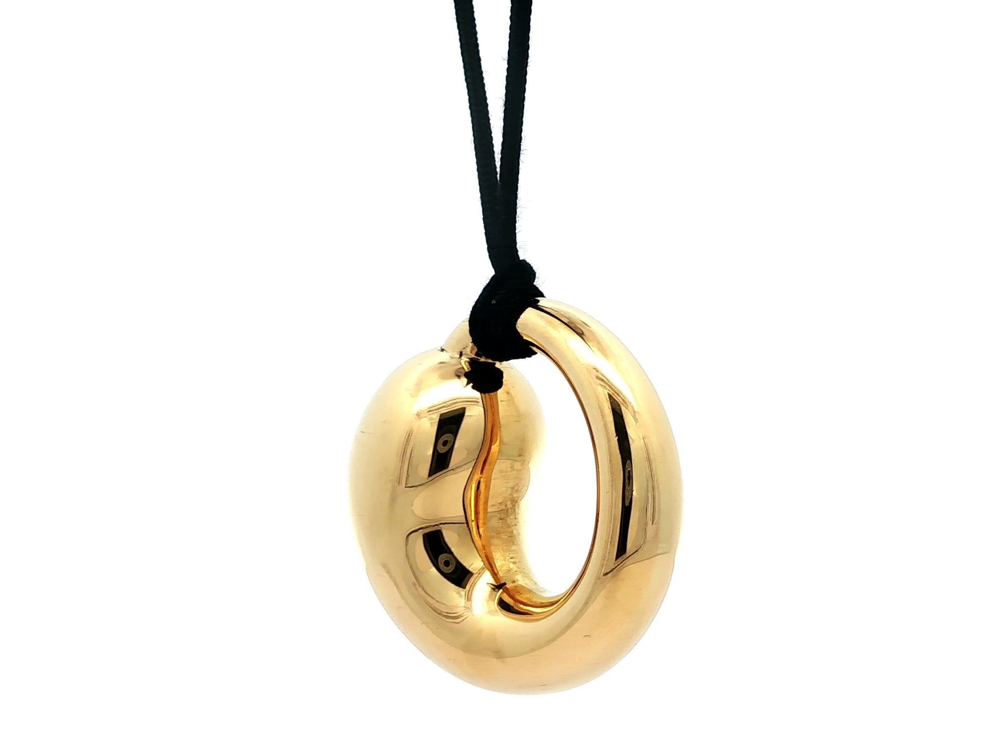 Tiffany & Co. Ciondolo a forma di cerchio eterno Elsa Peretti in oro giallo 18k Extra Large XL in vendita 3