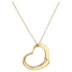 Tiffany & Co. Collana con ciondolo a forma di cuore in oro giallo 18 carati di Elsa Peretti