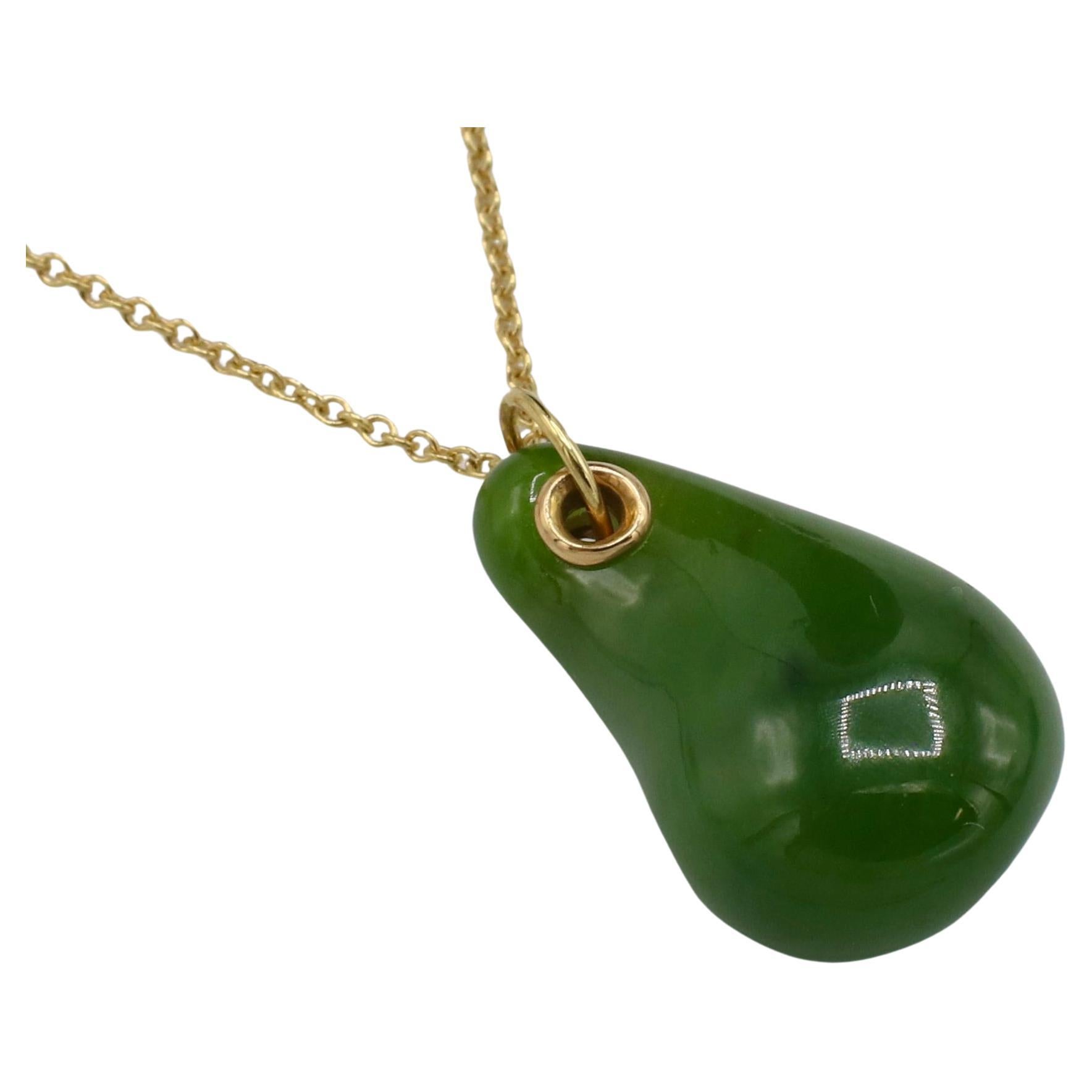 Tiffany & Co. Elsa Peretti 18K Yellow Gold Nephrite Teardrop Pendant Necklace In Excellent Condition In  Baltimore, MD