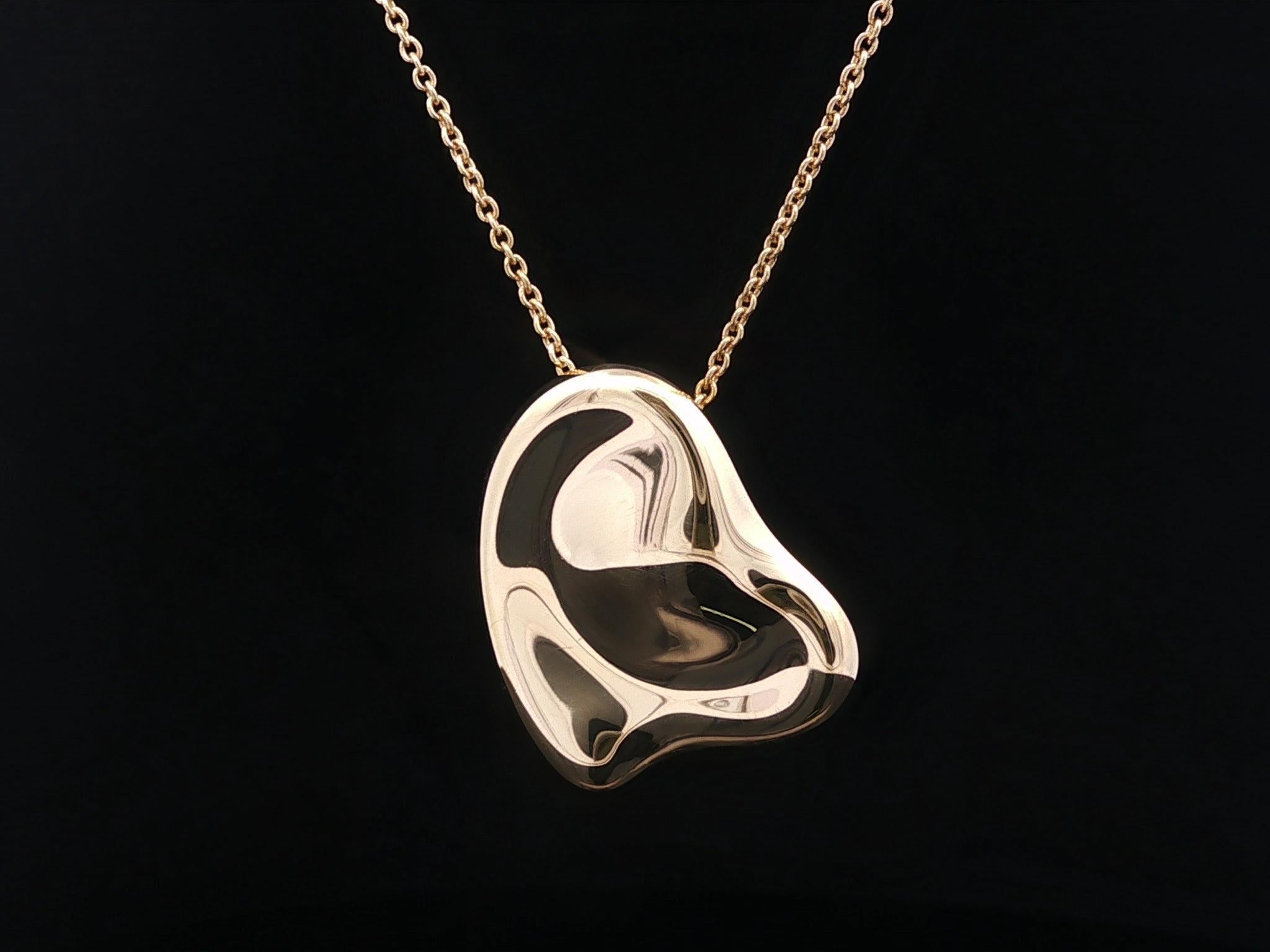 Tiffany & Co. Elsa Peretti 18k Gelbgold Puffed Full Heart Anhänger Halskette im Angebot 3