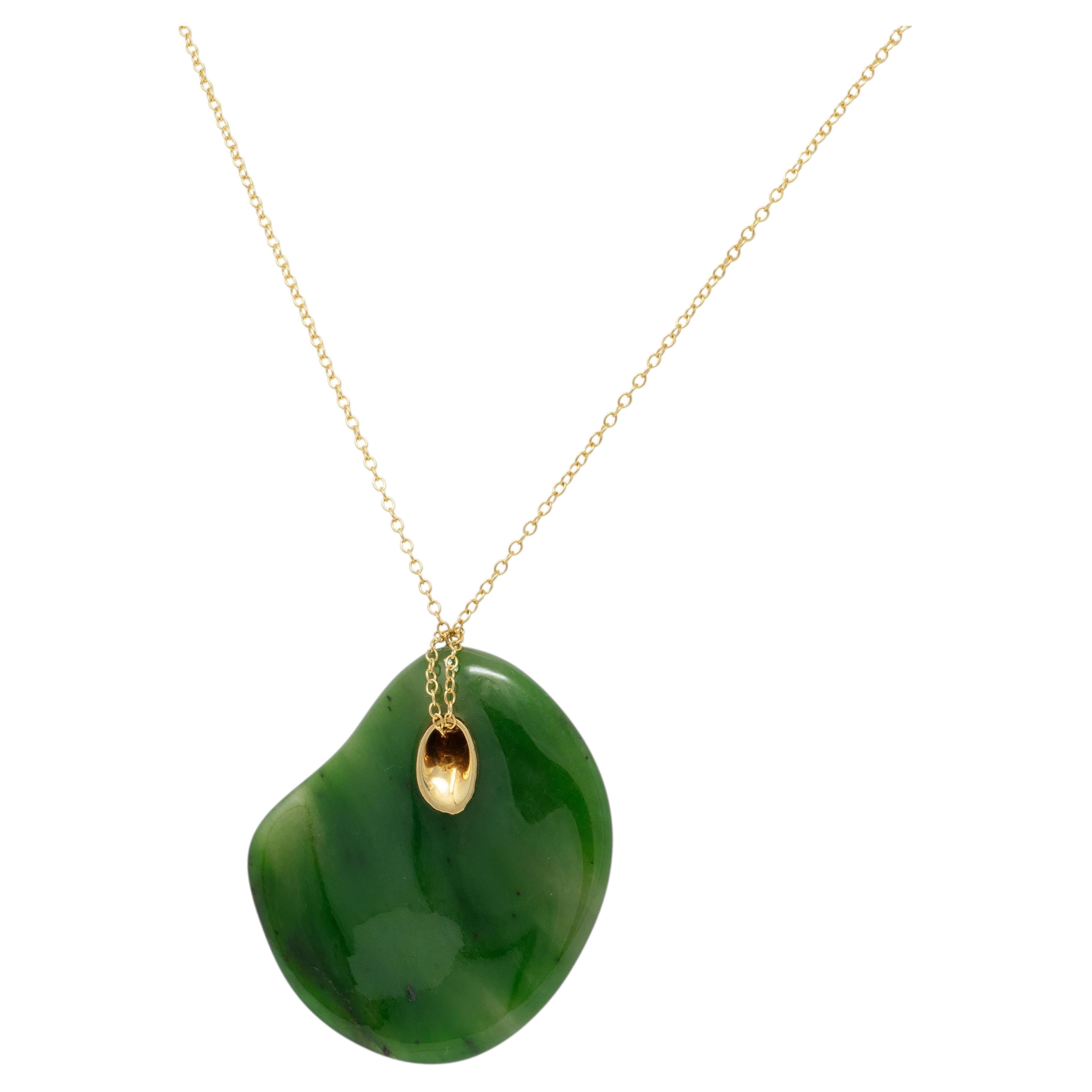 Tiffany & Co. Collar colgante Elsa Peretti 1970's Jade 18K Vintage Touchstone