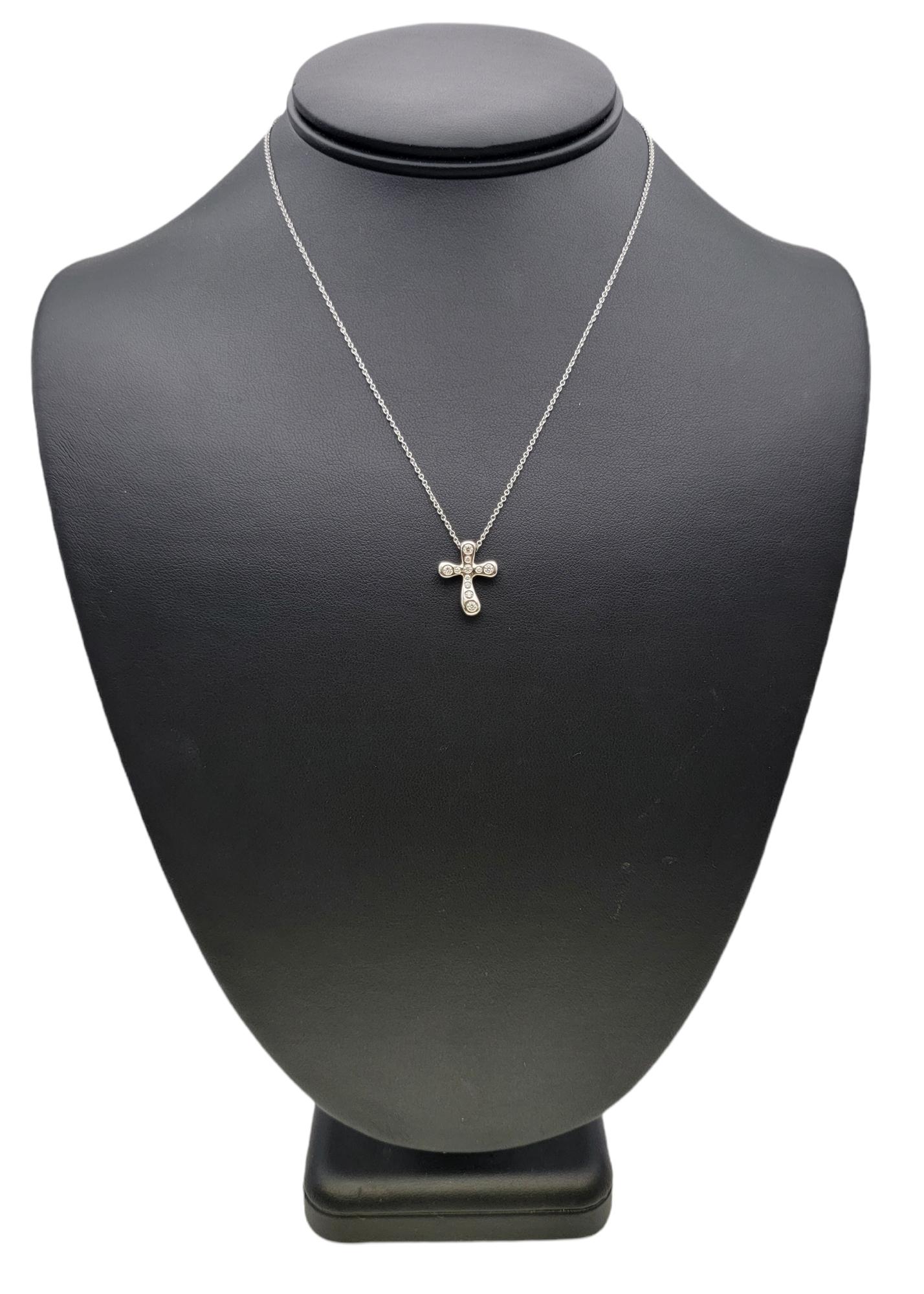 Tiffany & Co. Elsa Peretti .20 Carat Diamond and Platinum Cross Pendant Necklace For Sale 3