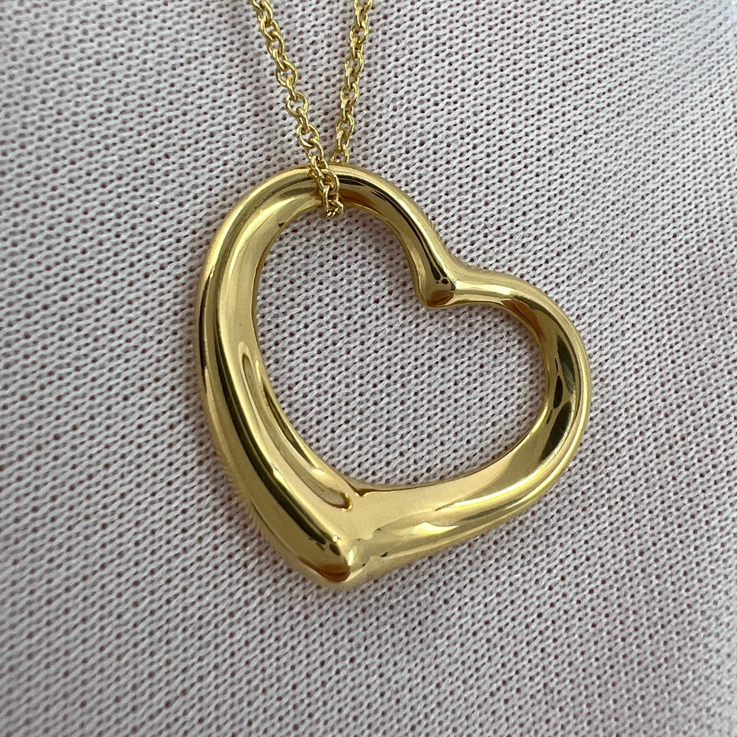 Tiffany & Co. Elsa Peretti 22mm Large Open Heart 18k Gold Pendant Necklace Unisexe en vente