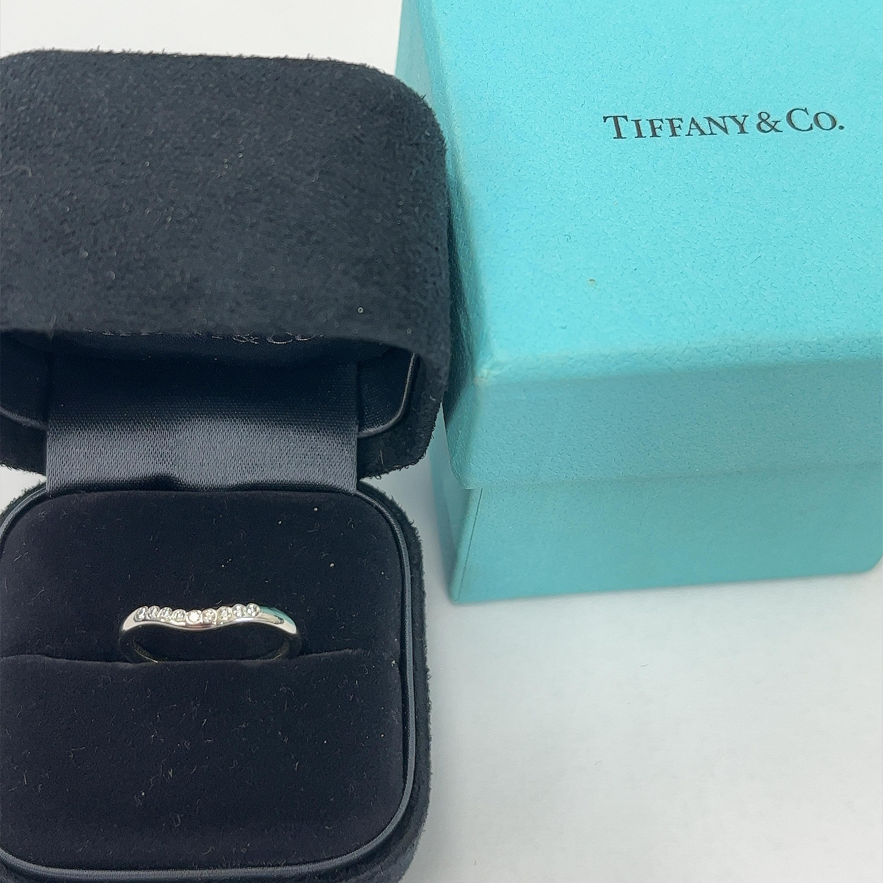 Tiffany & Co. Elsa Peretti 9 stone diamond ring set in Platinum with 0.07ct diam For Sale 2