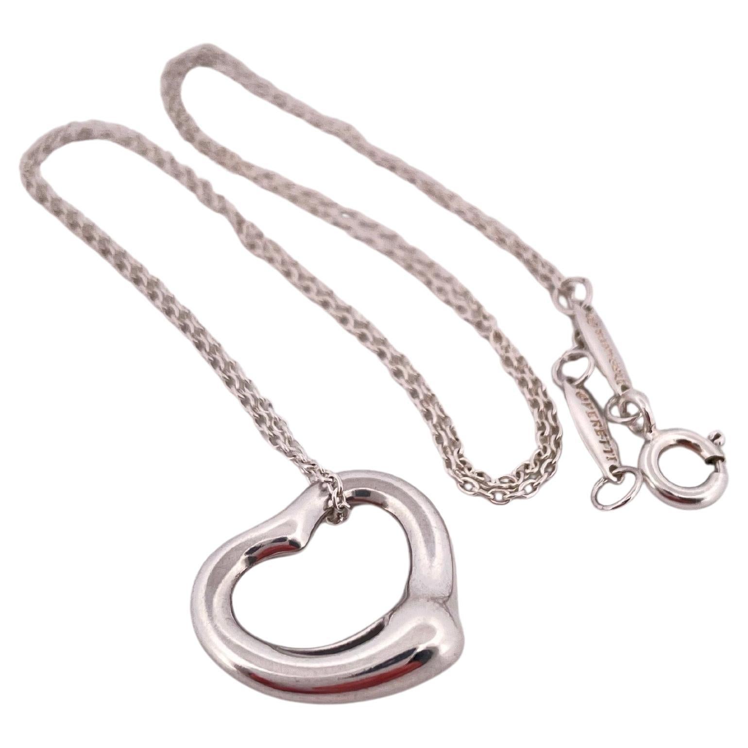 Women's or Men's Tiffany & Co. Elsa Peretti 925 Sterling Silver Heart Pendant & 17” Chain For Sale