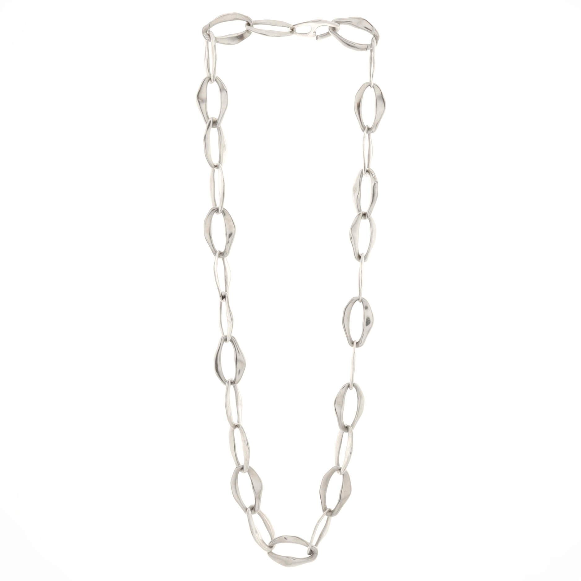 Tiffany & Co. Elsa Peretti Aegean Necklace Sterling Silver 30'' In Good Condition In New York, NY