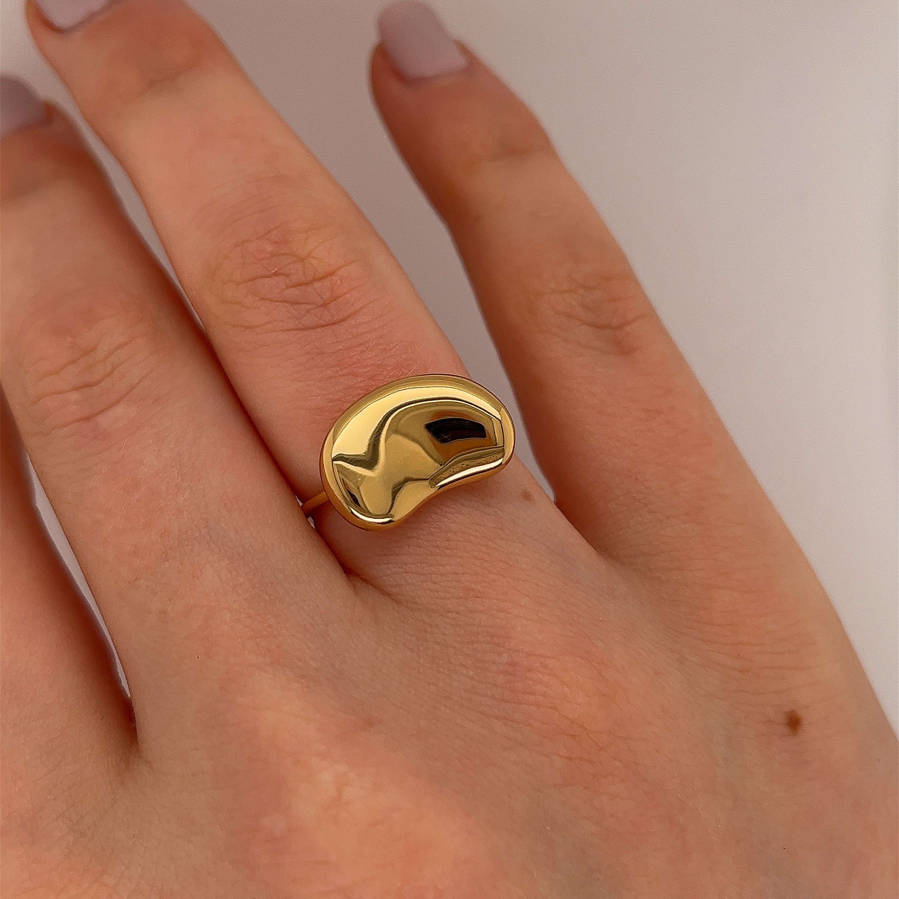 Tiffany & Co. Elsa Peretti Bean Design Wire Ring in 18ct yellow gold  For Sale 1