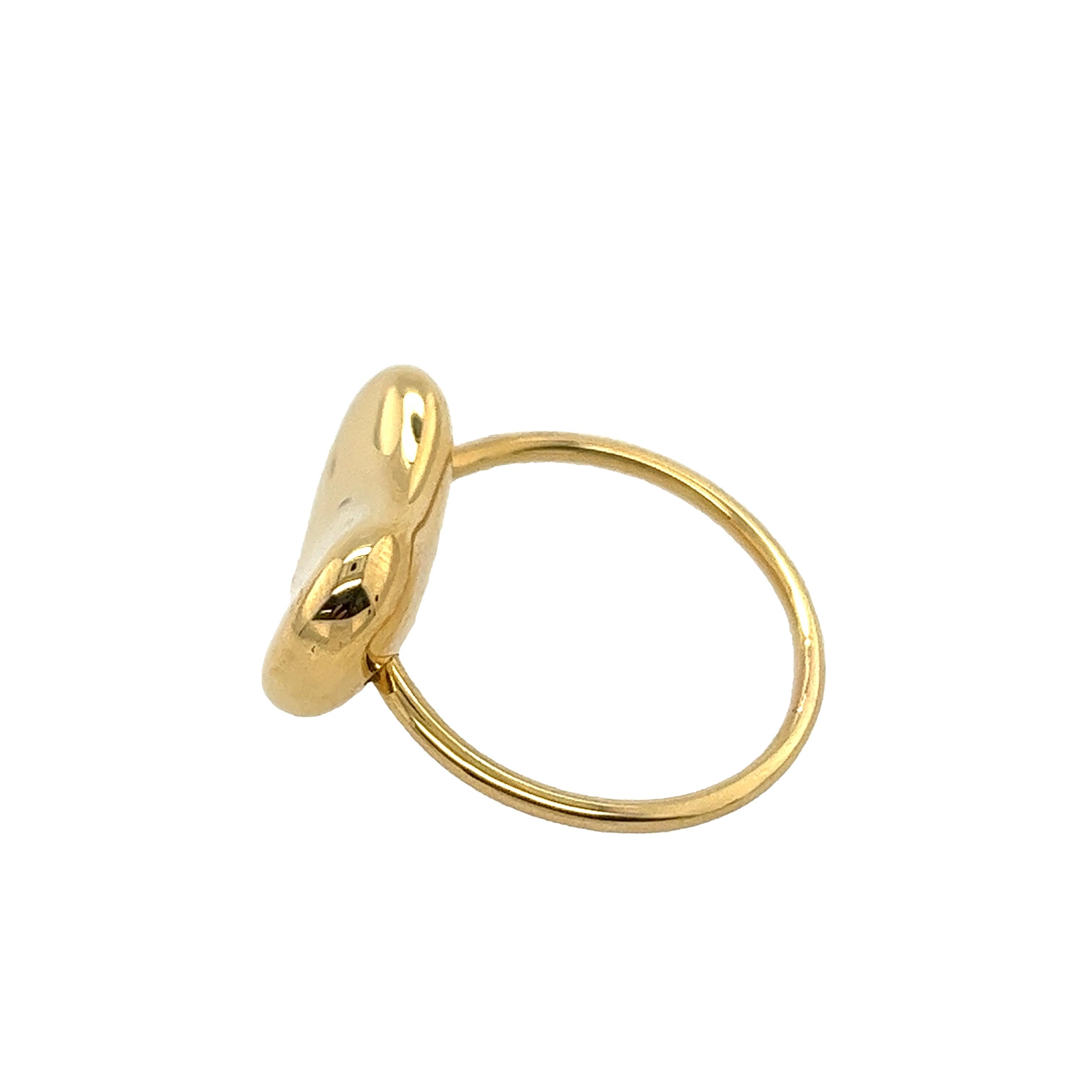 Tiffany & Co. Elsa Peretti Bean Design Wire Ring in 18ct yellow gold  For Sale 2